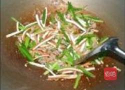 豆腐干炒肉丝的做法图解3