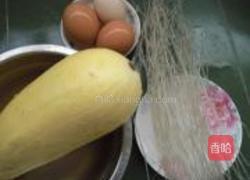 笋瓜素馅大饺子的做法图解3