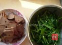 韭菜炒羊肝的做法图解1