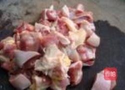 魔芋鸡腿肉的做法图解1