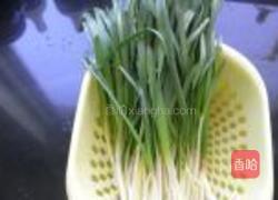 韭菜黄炒鸡蛋的做法图解3