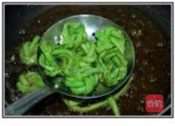 鱼香豇豆圈的做法图解11