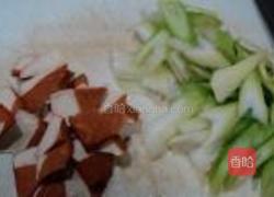香干炒西芹的做法图解1