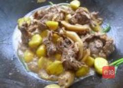 板栗烧鸭的做法图解9