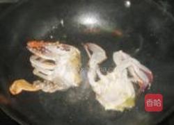 红膏蟹洋葱粉丝煲的做法图解5