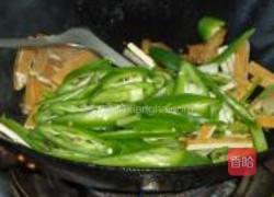 香芹香干炒五花肉的做法图解12