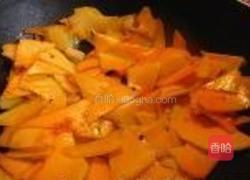 紫苏猪颈肉炒南瓜的做法图解6