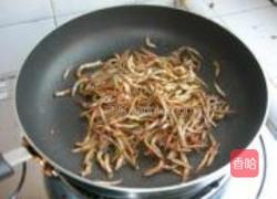 小银鱼炒辣椒的做法图解7