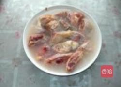 榛蘑炖鸡腿的做法图解6