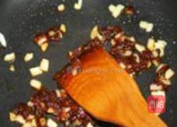 酱爆火腿鲍菇的做法图解5