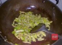 酸菜炒小笋的做法图解7