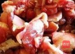 土豆烧鸭块的做法图解1