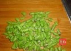 橄榄菜炒豇豆的做法图解4