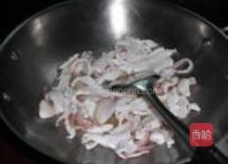 鱿鱼芥兰炒米粉的做法图解10