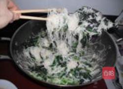 鱿鱼芥兰炒米粉的做法图解21