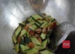 黄瓜炒肉片的做法图解5