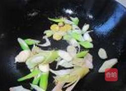 海参炒淮山的做法图解5