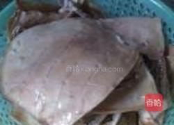 鱿鱼烧五花肉的做法图解1