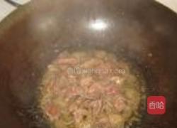 腐竹木耳炒牛肉的做法图解6