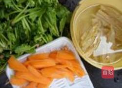 油渣菠菜的做法图解2