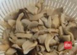 什菇山药煲的做法图解4