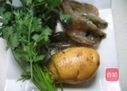 芝香土豆虾的做法图解1