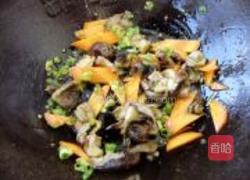 香菇胡萝卜炒菜花的做法图解3