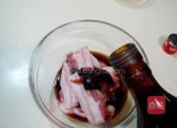 荷叶粉蒸肉的做法图解2