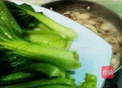 青菜菌菇牛筋汤面的做法图解7