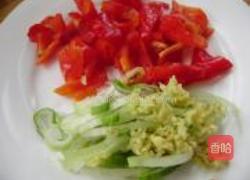 紫甘蓝炒土豆片的做法图解3