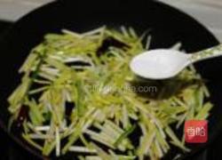 辣炒蒜黄的做法图解4