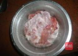 鱼肠虾丸浸西洋菜的做法图解1