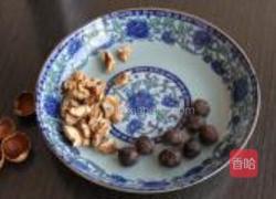 核桃桂圆茶的做法图解2