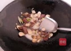 草菇溜鸭血的做法图解5