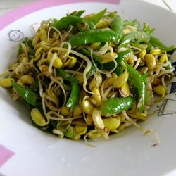 尖椒炒豆芽的做法[图]