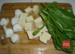 鱼丸冻豆腐汤的做法图解1