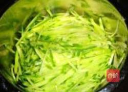 素炒萝卜丝的做法图解1