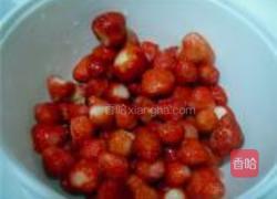 草莓酱的做法图解2