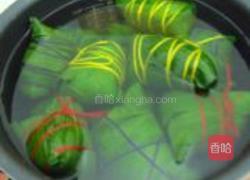 紫薯提子粽的做法图解6