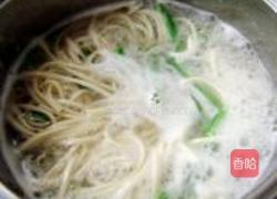 豇豆粒炸酱面的做法图解7