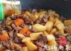 土豆烧牛肉的做法图解5