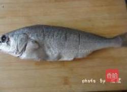 红烧肉丝鲈鱼的做法图解3