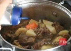 土豆炖牛肉的做法图解8