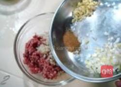 锅贴羊肉的做法图解2