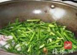 章鱼炒韭葶的做法图解8