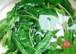 香椿拌豆腐的做法图解1