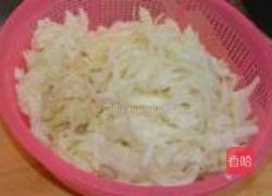 猪肚丸白菜汤的做法图解2