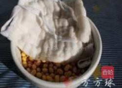 黄豆芽炒粉的做法图解3