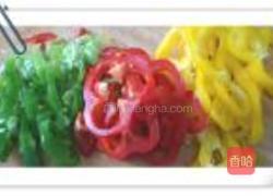 莲藕彩椒的做法图解2