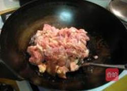 家常香菇焖鸡块的做法图解1